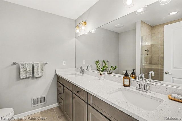 750 Huntley Lane, Troy, MI 48085