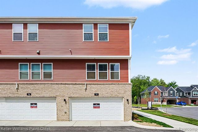 750 Huntley Lane, Troy, MI 48085