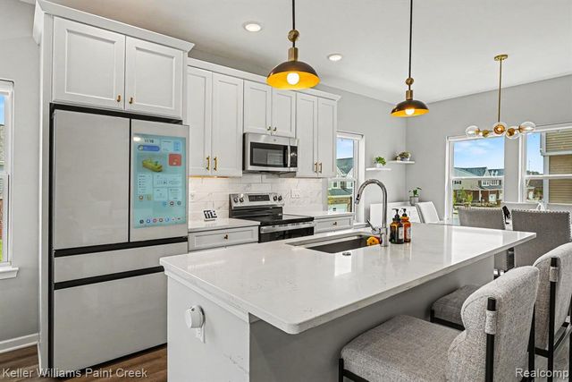 750 Huntley Lane, Troy, MI 48085