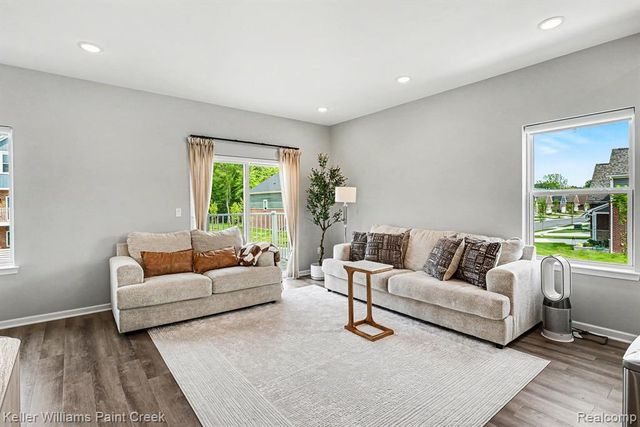 750 Huntley Lane, Troy, MI 48085