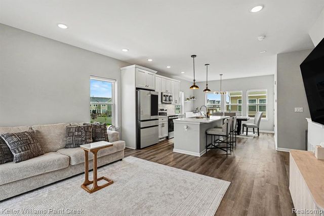 750 Huntley Lane, Troy, MI 48085