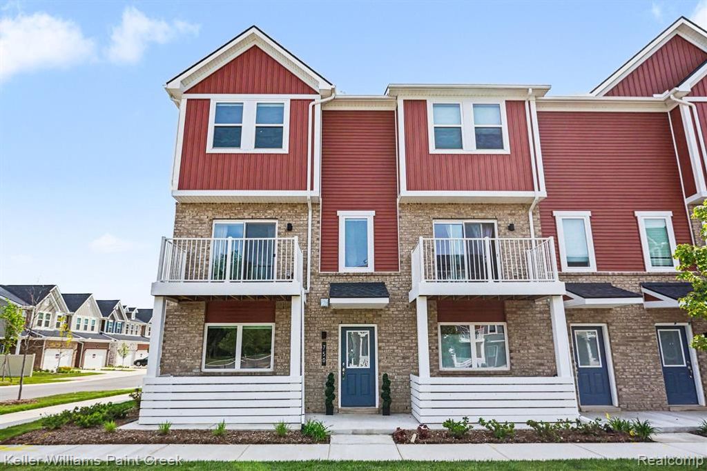 750 Huntley Lane, Troy, MI 48085