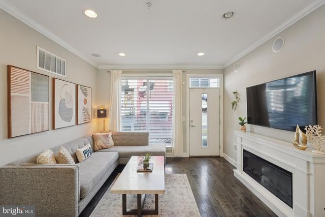 522 MERCY ST, Philadelphia, PA 19148