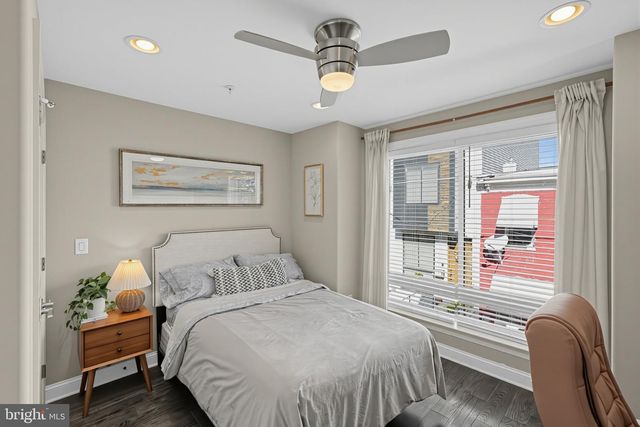 522 MERCY ST, Philadelphia, PA 19148