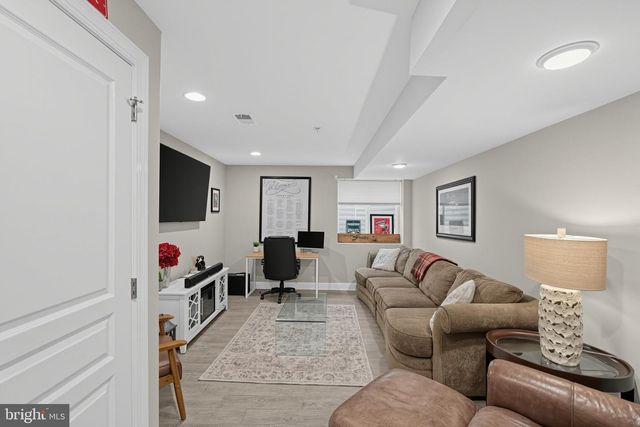 522 MERCY ST, Philadelphia, PA 19148