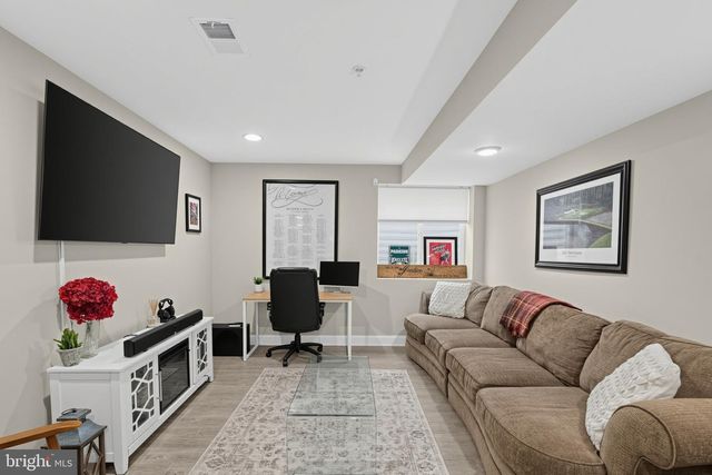 522 MERCY ST, Philadelphia, PA 19148