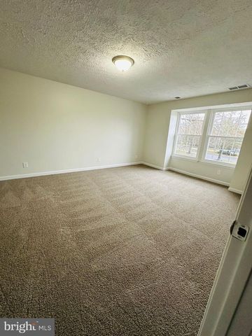 190 KENWOOD DR, Sicklerville, NJ 08081