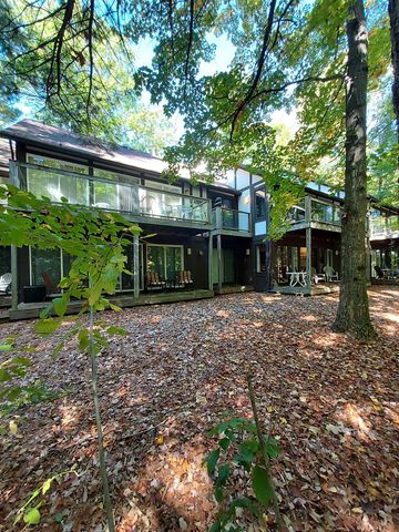 6493 Deer Path, Custer Twp, MI 49615