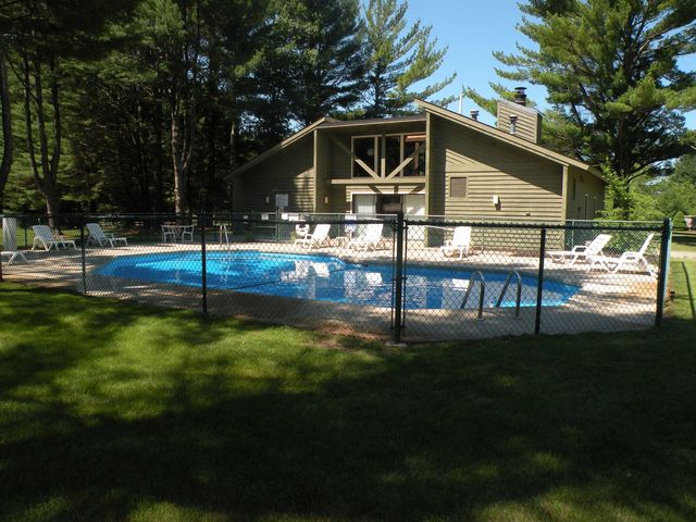 6493 Deer Path, Custer Twp, MI 49615