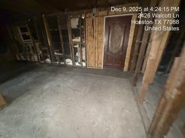 2426 Walcott Lane, Houston, TX 77088