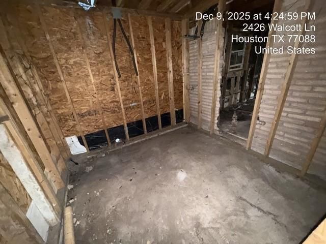 2426 Walcott Lane, Houston, TX 77088