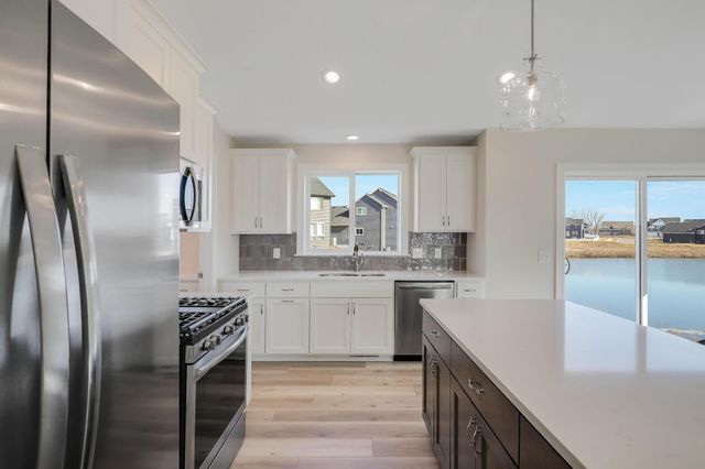 13601 Arrowhead Way, Rosemount, MN 55068