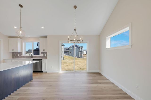 13601 Arrowhead Way, Rosemount, MN 55068