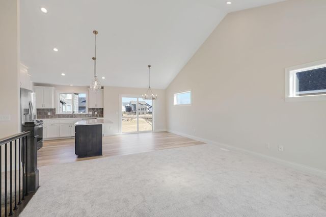 13601 Arrowhead Way, Rosemount, MN 55068