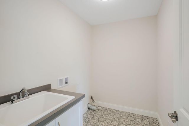 13601 Arrowhead Way, Rosemount, MN 55068
