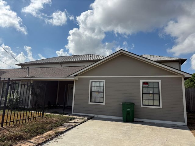 4718 Teton Street, Houston, TX 77033