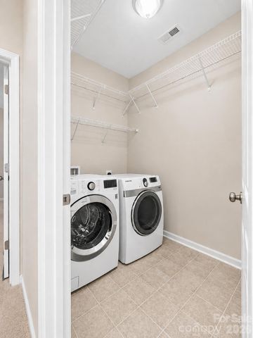 9835 Shearwater Avenue NW, Concord, NC 28027