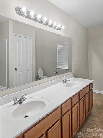 9835 Shearwater Avenue NW, Concord, NC 28027