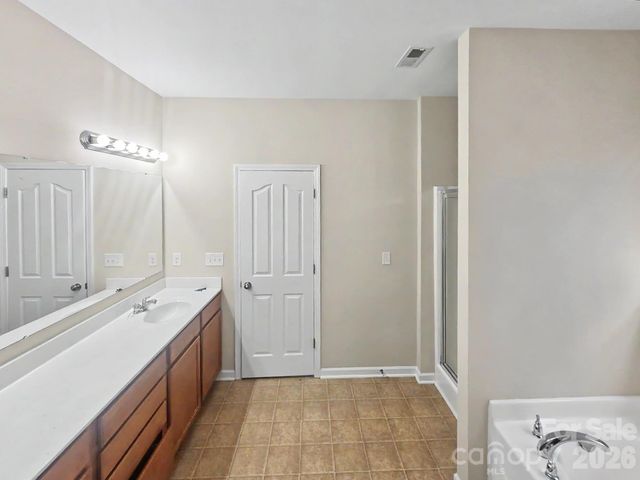 9835 Shearwater Avenue NW, Concord, NC 28027