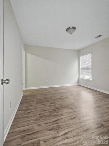 9835 Shearwater Avenue NW, Concord, NC 28027