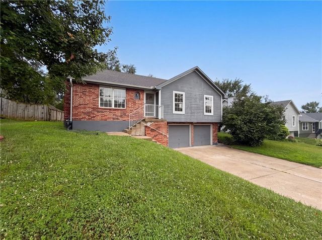 1706 N Lazy Branch Road, Independence, MO 64058