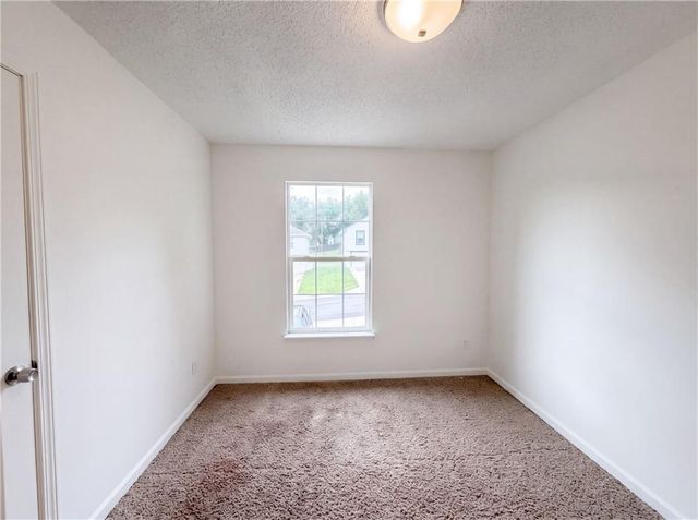 1706 N Lazy Branch Road, Independence, MO 64058