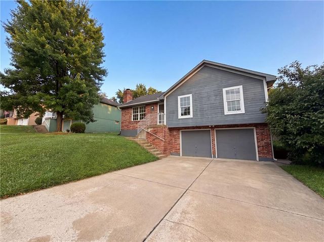 1706 N Lazy Branch Road, Independence, MO 64058