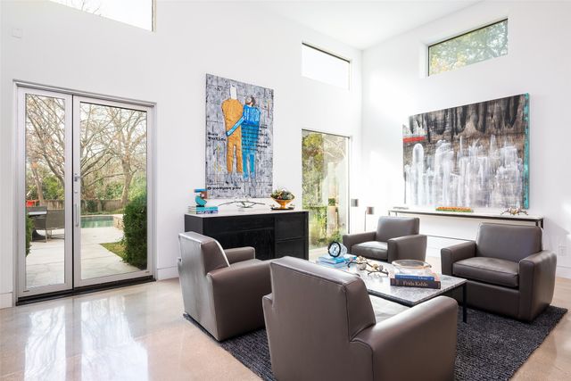 9435 Inwood Road, Dallas, TX 75220