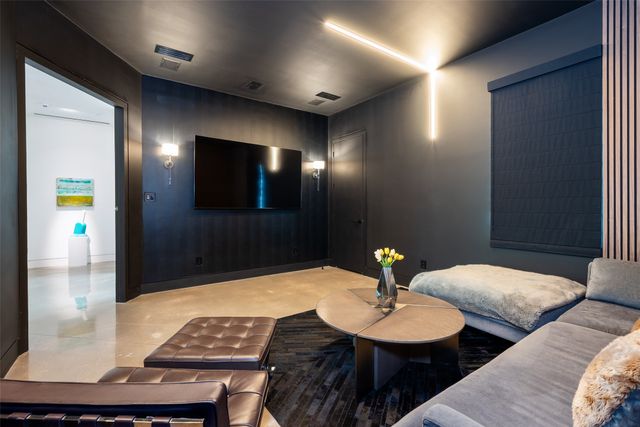 9435 Inwood Road, Dallas, TX 75220