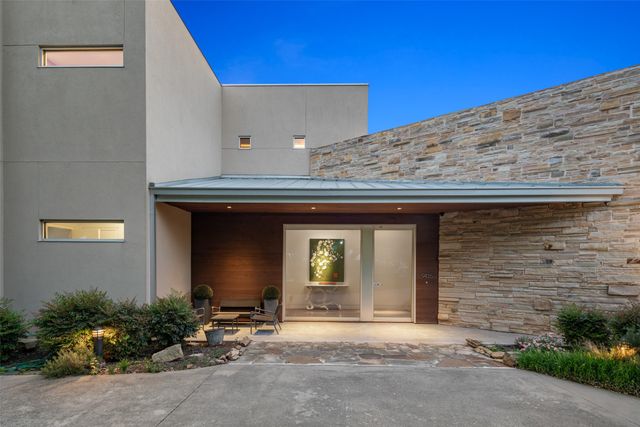 9435 Inwood Road, Dallas, TX 75220