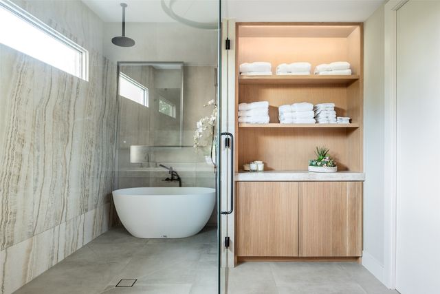 9435 Inwood Road, Dallas, TX 75220