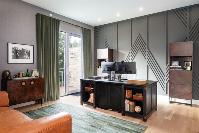 9435 Inwood Road, Dallas, TX 75220