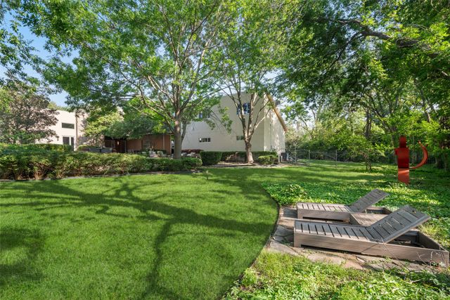 9435 Inwood Road, Dallas, TX 75220