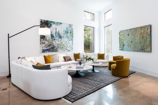 9435 Inwood Road, Dallas, TX 75220