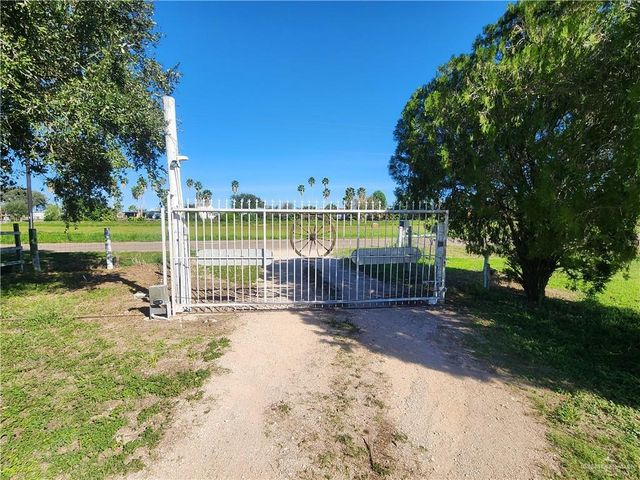 8569 Charles Green Road, Edcouch, TX 78538