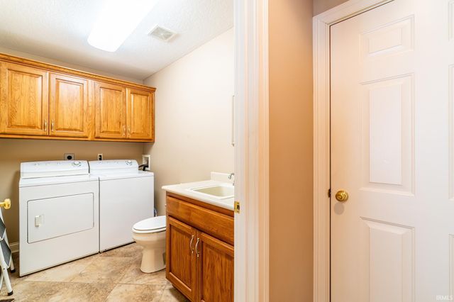 11824 Butternut Cove, Leo, IN 46765