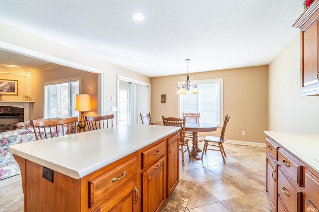 11824 Butternut Cove, Leo, IN 46765