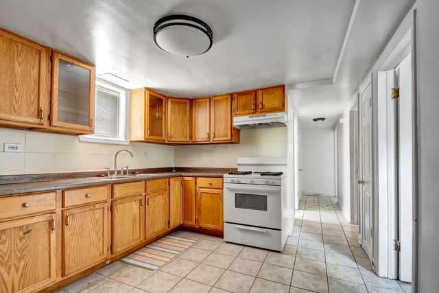 3241 S 53rd Court, Cicero, IL 60804