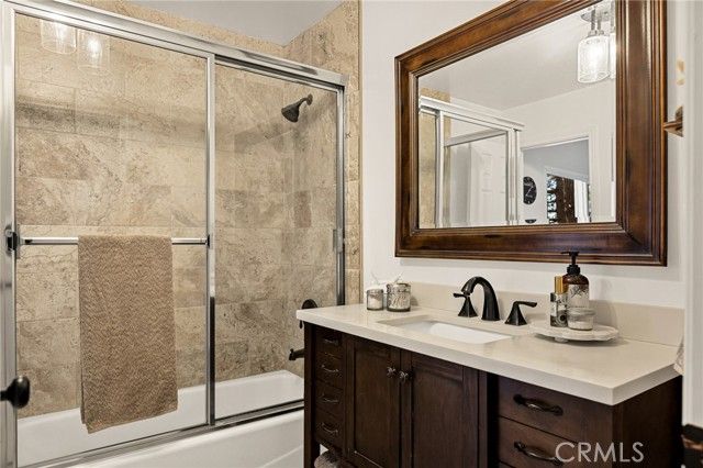 30881 Live Oak, Running Springs, CA 92382