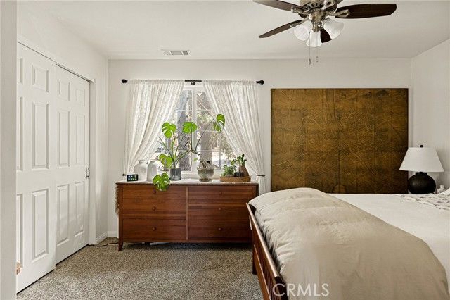 30881 Live Oak, Running Springs, CA 92382