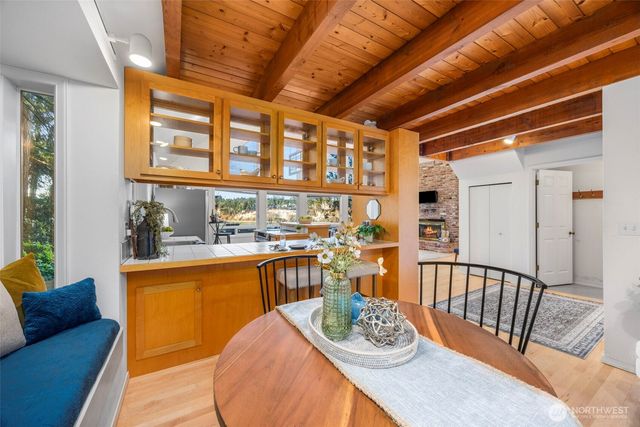 16273 Reitan Road NE, Bainbridge Island, WA 98110