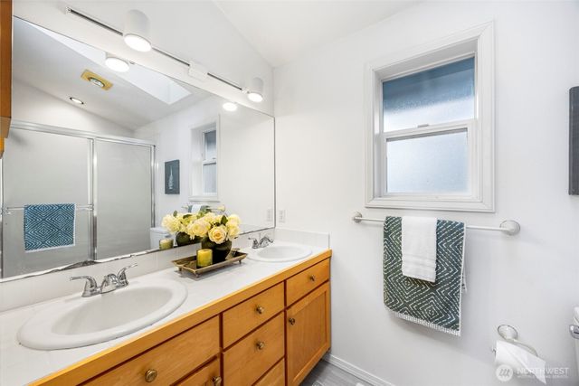 16273 Reitan Road NE, Bainbridge Island, WA 98110