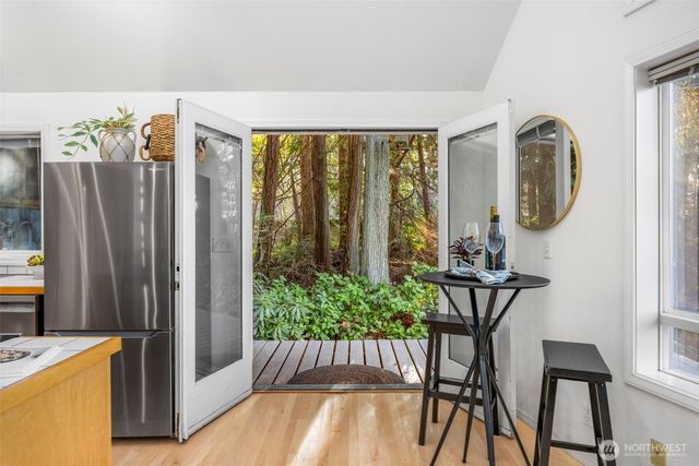 16273 Reitan Road NE, Bainbridge Island, WA 98110