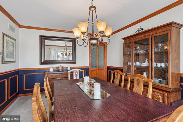 15 CONTINENTAL LN, Marlton, NJ 08053