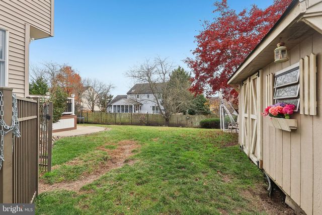 15 CONTINENTAL LN, Marlton, NJ 08053