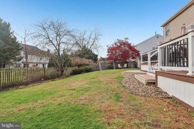 15 CONTINENTAL LN, Marlton, NJ 08053