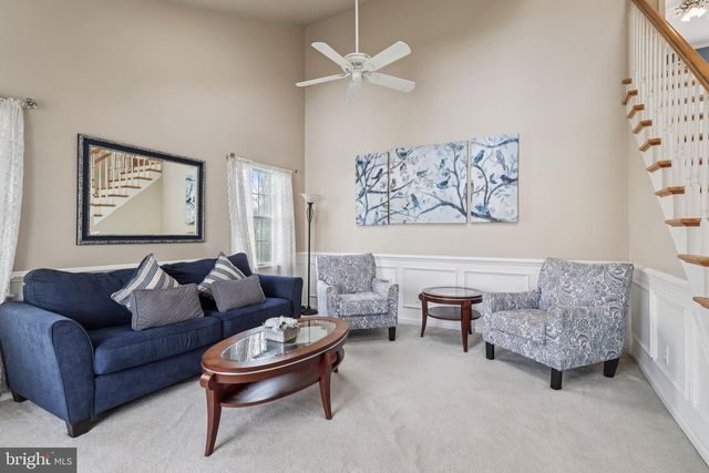 15 CONTINENTAL LN, Marlton, NJ 08053