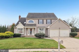 15 CONTINENTAL LN, Marlton, NJ 08053