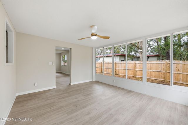 6039 GLENN ROSE Drive, Jacksonville, FL 32277