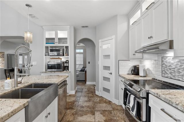 2801 Nicole Drive, Mission, TX 78574